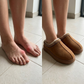 Vos pieds souffrent en silence - voici la solution anti-froid & anti-douleur.